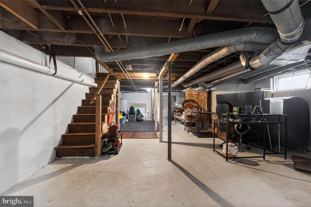 62 E 2ND AVE, Parkesburg, PA 19365
