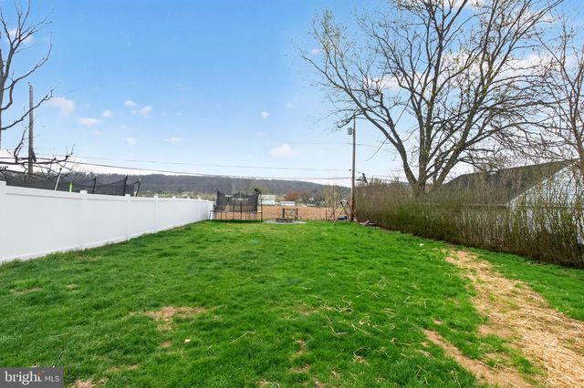 62 E 2ND AVE, Parkesburg, PA 19365