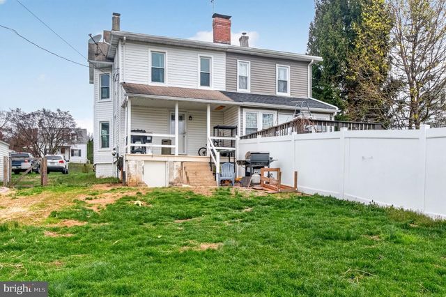 62 E 2ND AVE, Parkesburg, PA 19365
