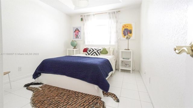 5449 Grande Palm Circle, Delray Beach, FL 33484