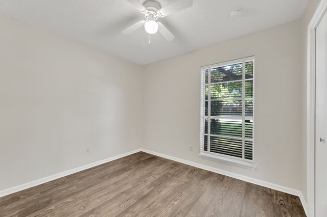205 Collins Drive, Terrell, TX 75160
