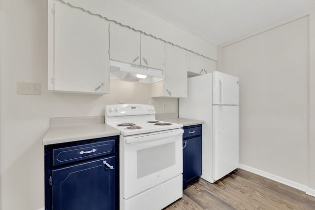 205 Collins Drive, Terrell, TX 75160