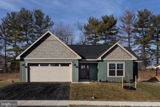 63 HASKELL DR, Martinsburg, WV 25404