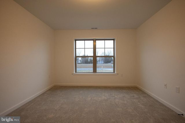 63 HASKELL DR, Martinsburg, WV 25404