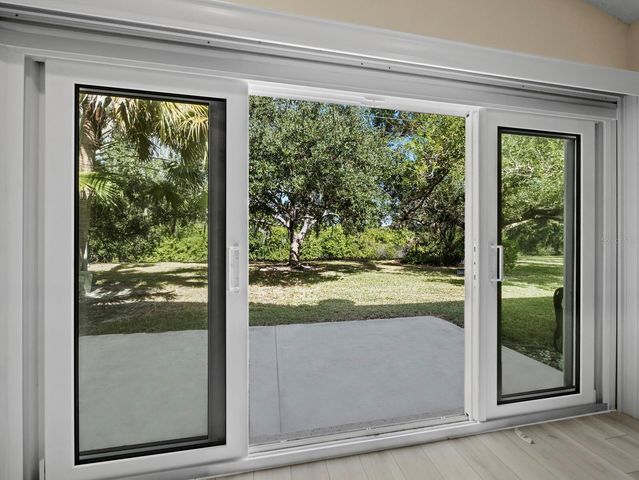 4133 CARRIAGE DRIVE 18, Sarasota, FL 34241