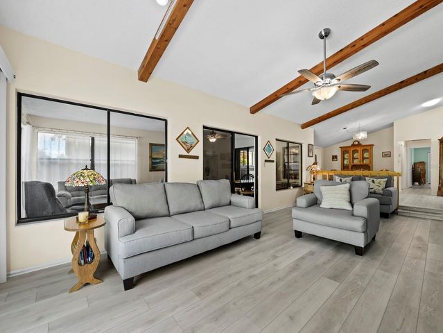 4133 CARRIAGE DRIVE 18, Sarasota, FL 34241