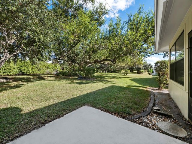 4133 CARRIAGE DRIVE 18, Sarasota, FL 34241
