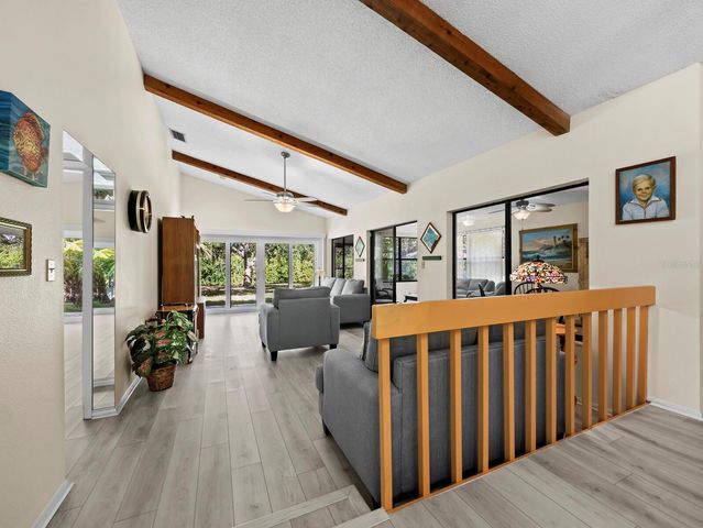 4133 CARRIAGE DRIVE 18, Sarasota, FL 34241