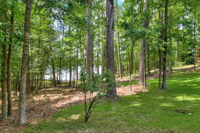 204 Chickadee Court, Mccormick, SC 29835