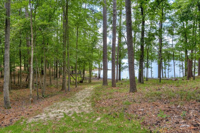 204 Chickadee Court, Mccormick, SC 29835