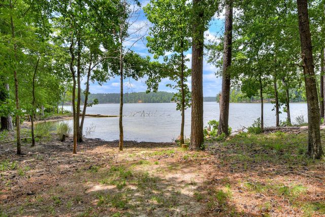 204 Chickadee Court, Mccormick, SC 29835