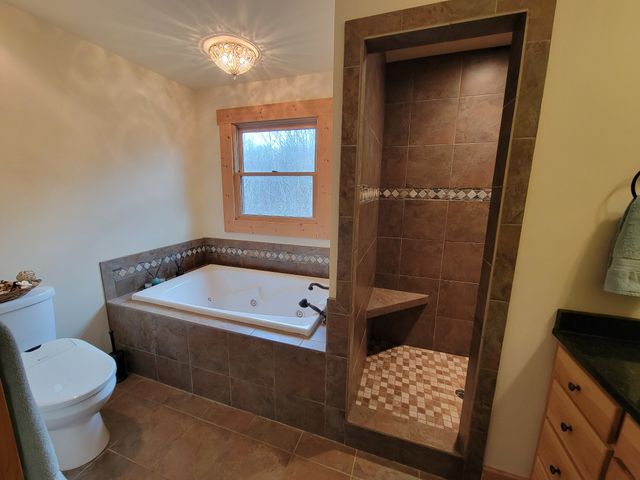 1085 Thunder Ridge Dr, South Pittsburg, TN 37380