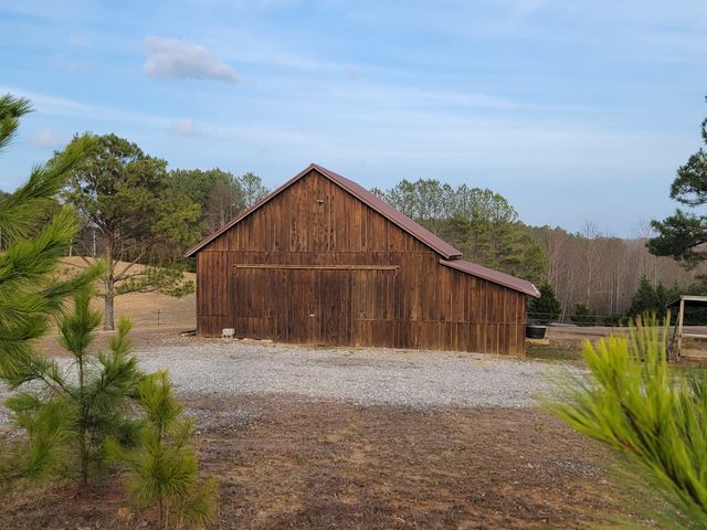 1085 Thunder Ridge Dr, South Pittsburg, TN 37380