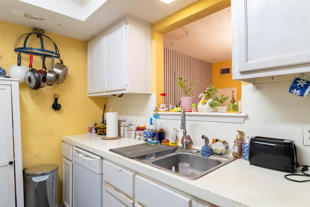 8340 Fathom Circle 504, Austin, TX 78750