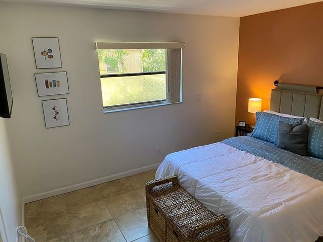 4828 EL CAPISTRANO DRIVE, Tampa, FL 33634