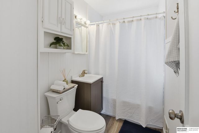 1331 Washington Street, Omaha, NE 68107