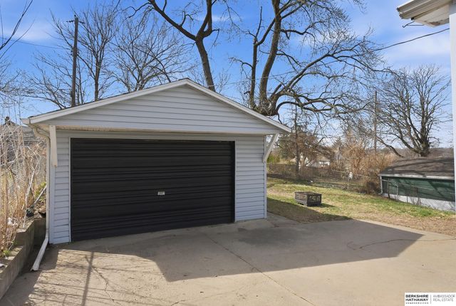 1331 Washington Street, Omaha, NE 68107