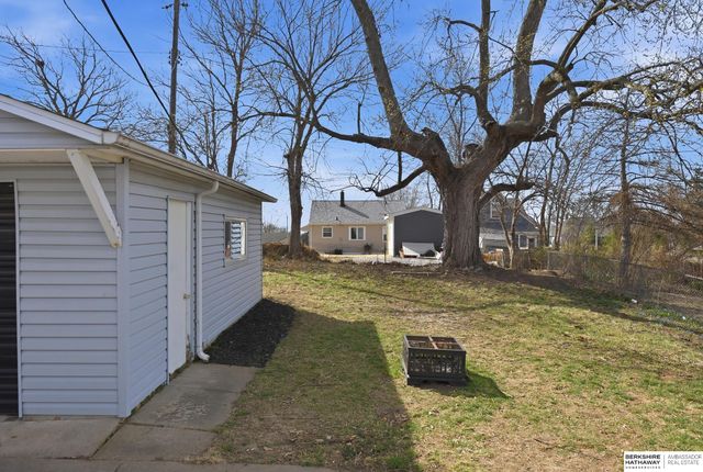 1331 Washington Street, Omaha, NE 68107