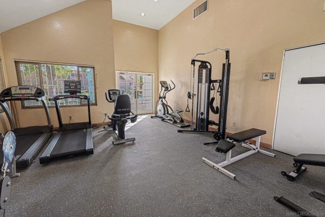 12090 Calle de Montana 247, El Cajon, CA 92019