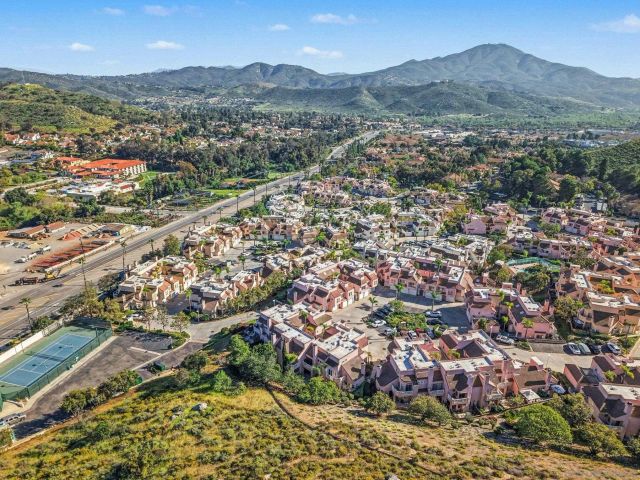 12090 Calle de Montana 247, El Cajon, CA 92019