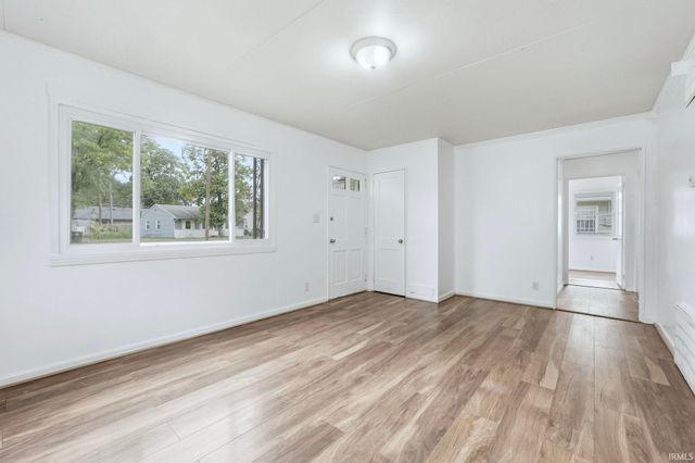 1612 Elmrow Drive, Fort Wayne, IN 46806