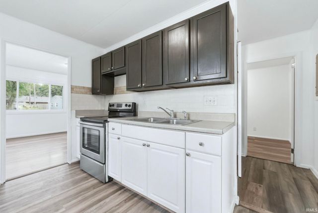 1612 Elmrow Drive, Fort Wayne, IN 46806