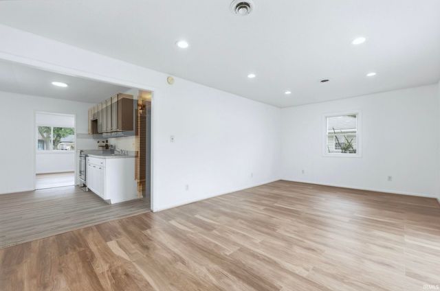 1612 Elmrow Drive, Fort Wayne, IN 46806