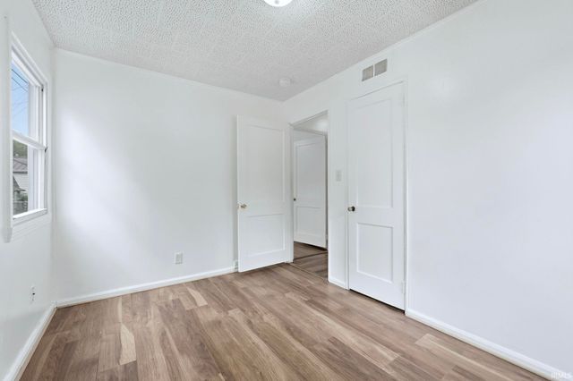 1612 Elmrow Drive, Fort Wayne, IN 46806