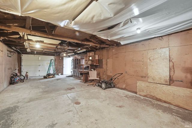 1612 Elmrow Drive, Fort Wayne, IN 46806