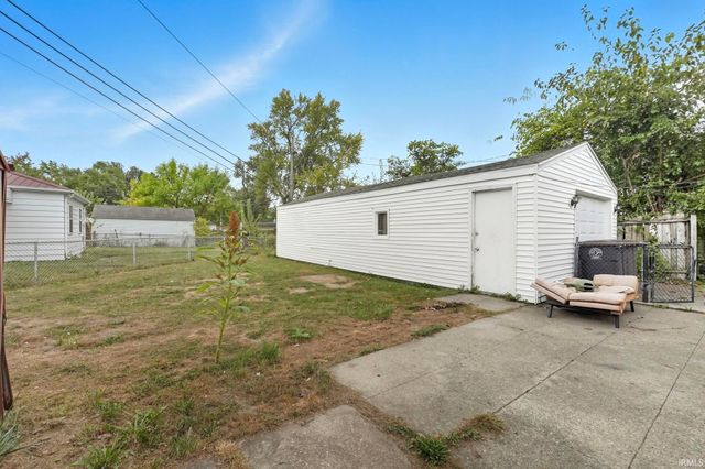 1612 Elmrow Drive, Fort Wayne, IN 46806