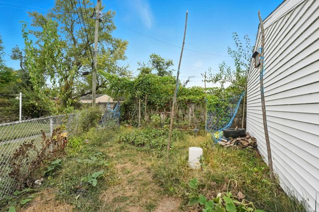 1612 Elmrow Drive, Fort Wayne, IN 46806