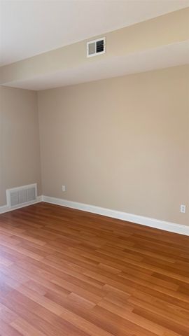 103 103 Tuscany Court, Hercules, CA 94547