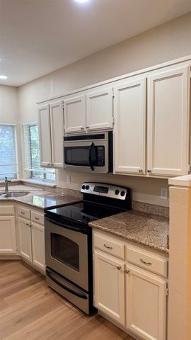 103 103 Tuscany Court, Hercules, CA 94547