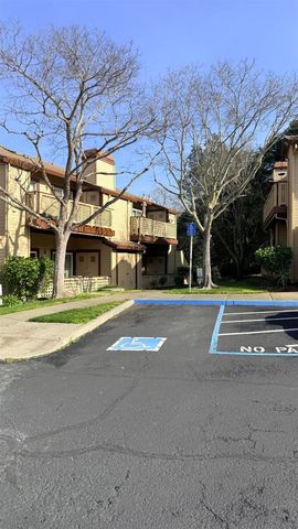 103 103 Tuscany Court, Hercules, CA 94547