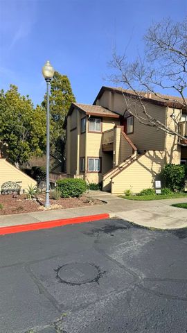 103 103 Tuscany Court, Hercules, CA 94547