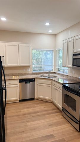 103 103 Tuscany Court, Hercules, CA 94547