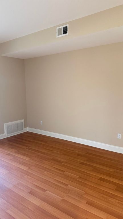 Image 22 of property listing at 103 103 Tuscany Court, Hercules, CA 94547