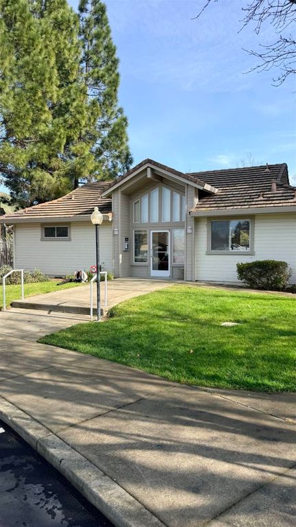 Image 52 of property listing at 103 103 Tuscany Court, Hercules, CA 94547