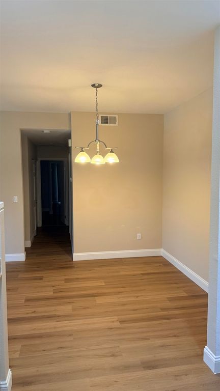 Image 6 of property listing at 103 103 Tuscany Court, Hercules, CA 94547