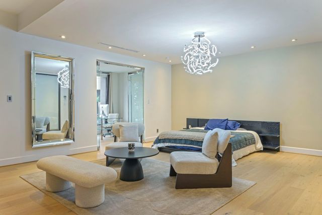 5419 John Dreaper Drive, Houston, TX 77056