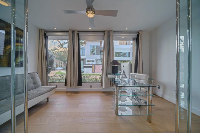 5419 John Dreaper Drive, Houston, TX 77056