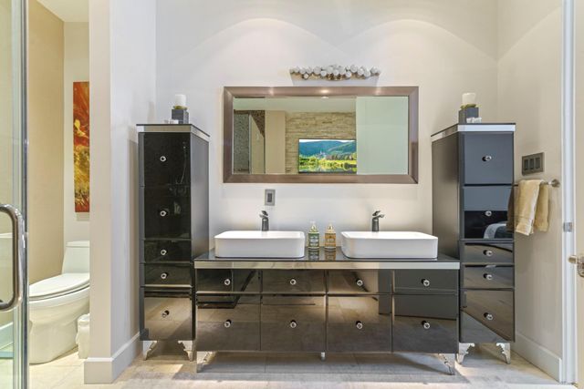 5419 John Dreaper Drive, Houston, TX 77056