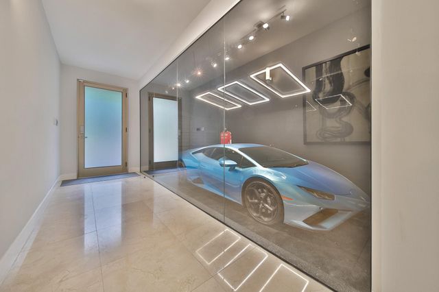 5419 John Dreaper Drive, Houston, TX 77056