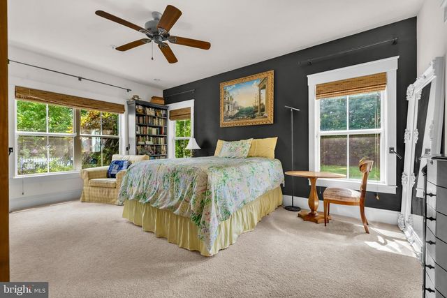 321 FRONT ST, Crumpton, MD 21628
