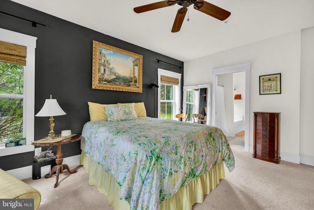 321 FRONT ST, Crumpton, MD 21628