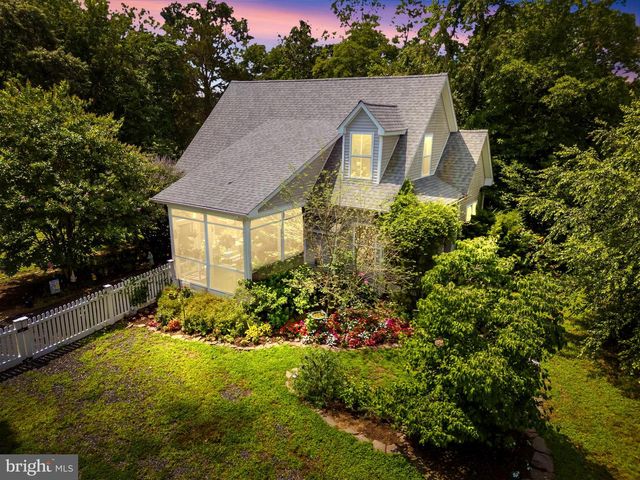 321 FRONT ST, Crumpton, MD 21628
