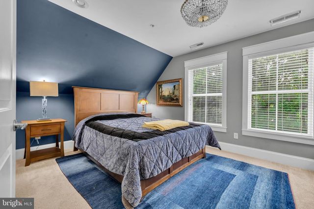 321 FRONT ST, Crumpton, MD 21628