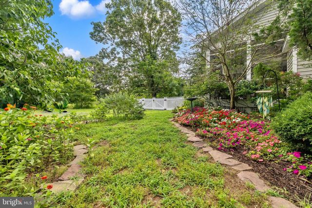 321 FRONT ST, Crumpton, MD 21628