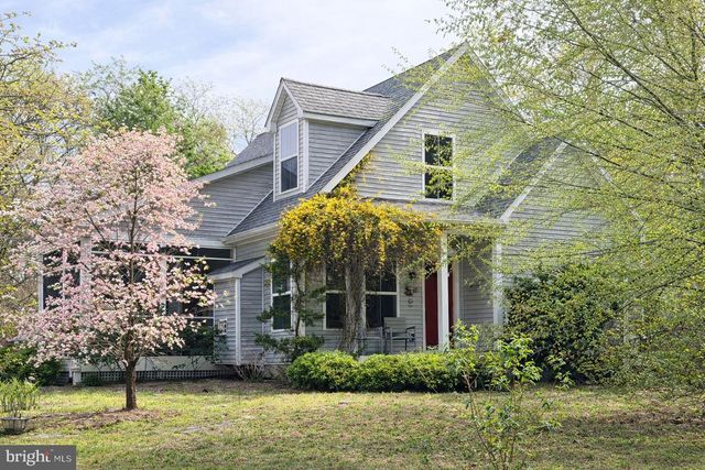 321 FRONT ST, Crumpton, MD 21628