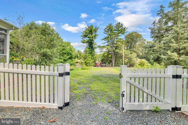 321 FRONT ST, Crumpton, MD 21628